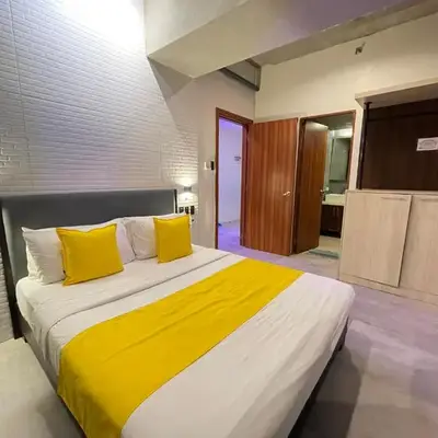 Spacious One Bedroom 20888