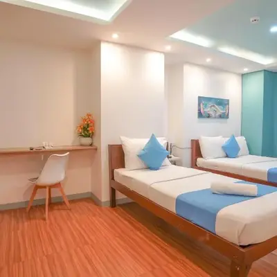 Arzo Hotel Premier