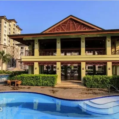 Lovely 2 BR Condo with FREE Secured Parking