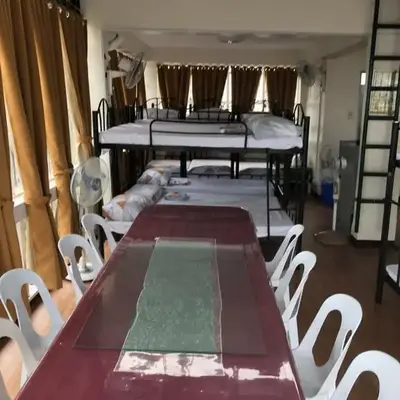THE MANSION: 18 PAX BUDGET NEAR AIRPORT TERMINAL PASAY