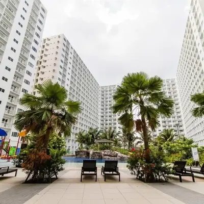 Shore One Condotel At Mall of Asia