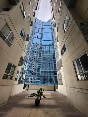 Gallery image of Enjoy BGC Sunset and Golf Course View 2 BR Loft with 100mbps Internet Connection in Manila