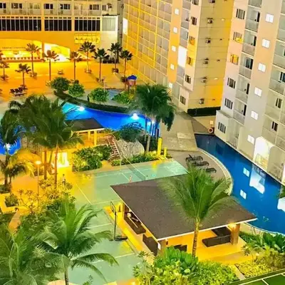 Shore Residences MOA Staycation