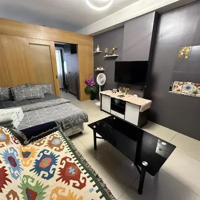 Kathys crib 32sqm Condo Shell Residences