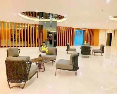 Gallery image of MALL Of ASIA-P00L Fr0nt- NEW 1 BR Condo with Balc0ny at Sh0re2 in Manila