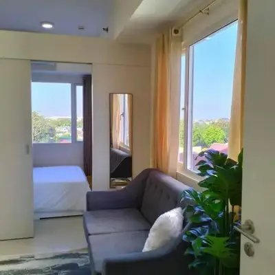 Cozy 2BR corner unit in a prime location