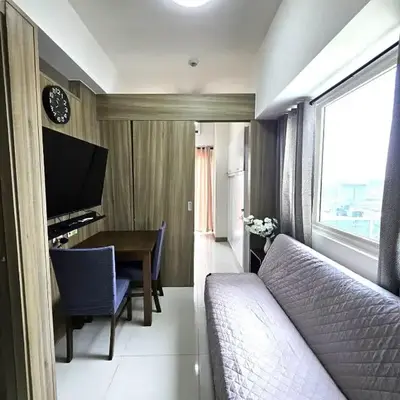 Coast Residences - 2 Bedroom with Balcony facing Mall of Asia